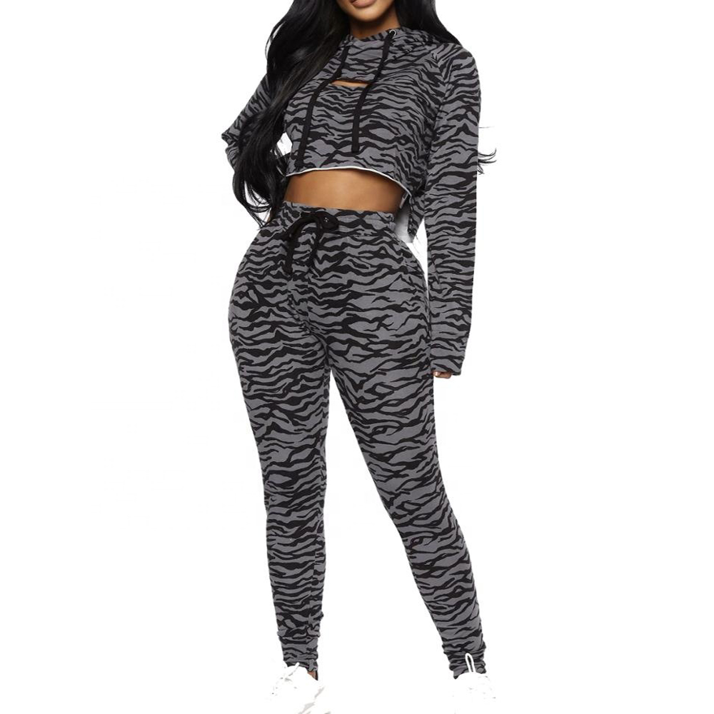 crop hoodies image 3